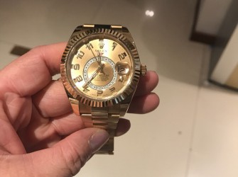 圆梦劳力士金表 入手劳力士SKY-DWELLER年历表