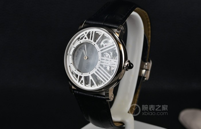 镂空与神密的多重细微 卡地亚Rotonde de Cartier神秘钟头镂空腕表