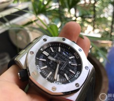 жԽԽ HK15703