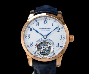 展現復雜機械腕表的風采 雅典經典系列陀飛輪腕表與雙時區腕表現貨在售