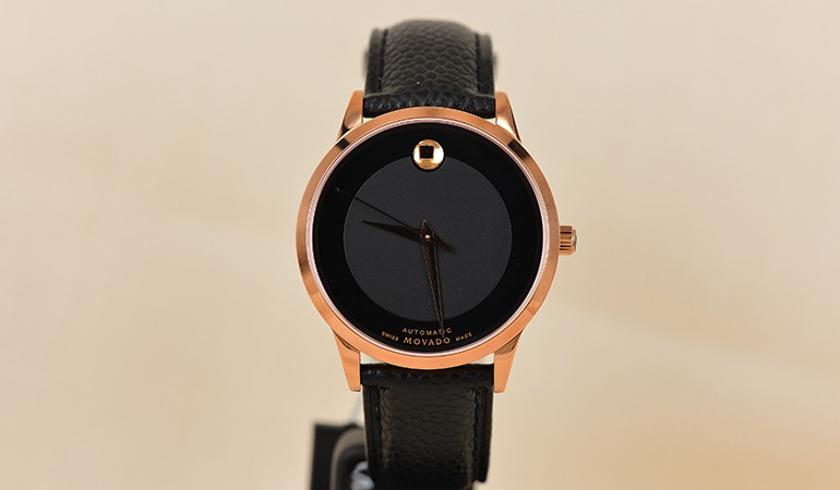 低调奢华简约之风 品鉴摩凡陀现代经典自动机械腕表系列玫瑰金款腕表