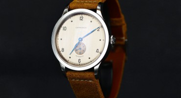 优雅简约 浪琴表经典复刻系列1945腕表