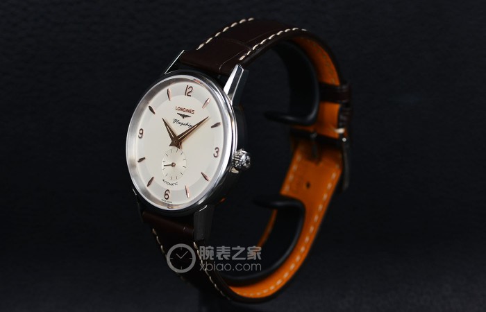 重炼荣誉光辉  品评浪琴手表军旗系列产品60周年纪念还原钢款腕表
