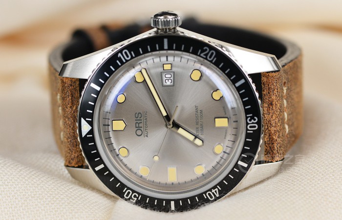 石英重归 传统非凡 品评豪利时潜水系列产品65年复刻潜水腕表