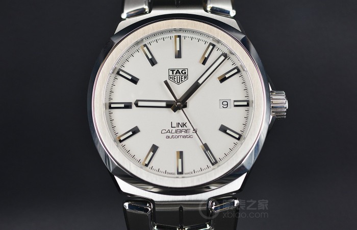 方圆之间的型格风采 点评泰格豪雅林肯系列产品男士精钢腕表