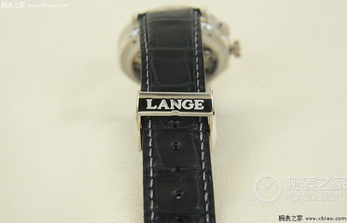 朗格萨克森铂金记时腕表在架热售 更多精彩皆在北京市SKP朗格经销店 等着你约