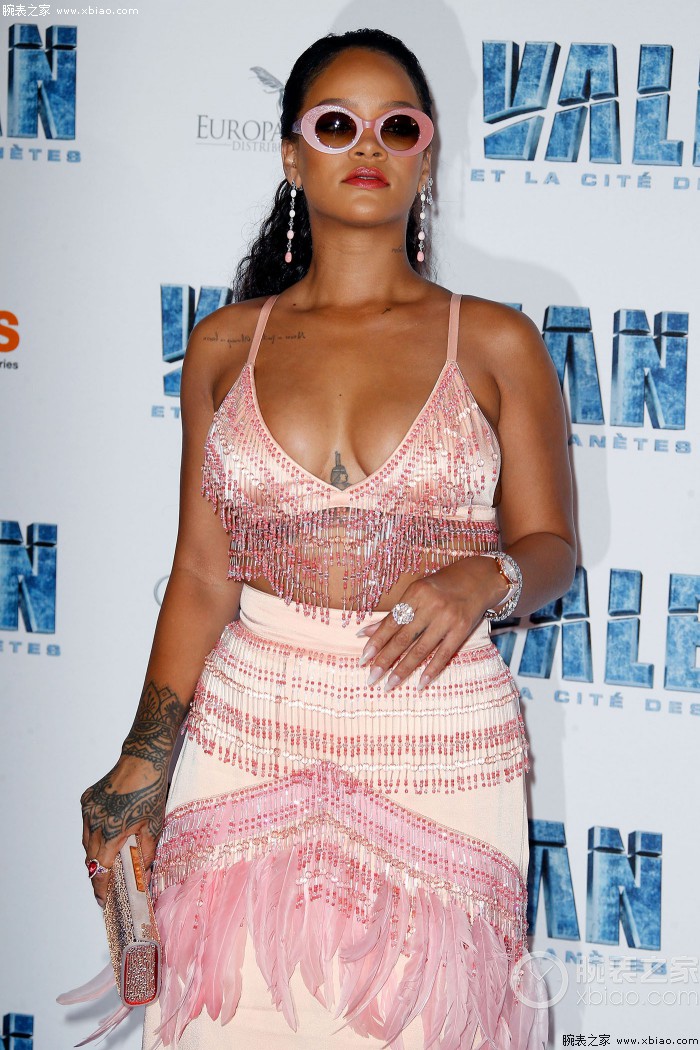 蕾哈娜（Rihanna）配戴Chopard萧邦珠宝及手表参加《星际特工：千星之城》法国巴黎首映