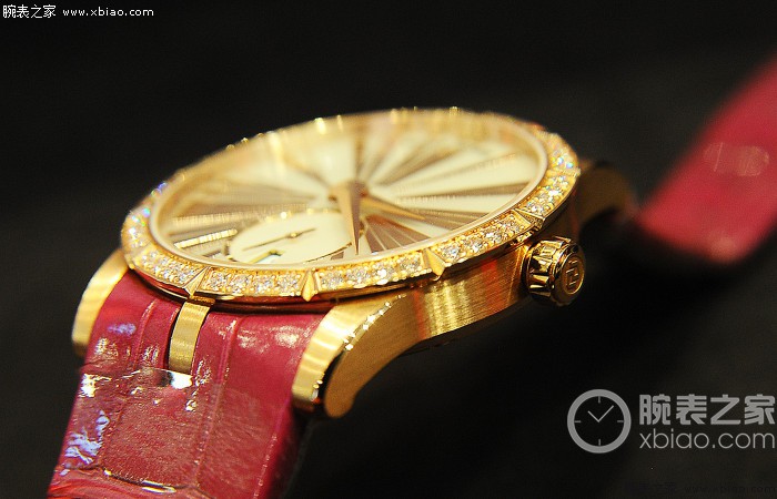 罗杰杜彼霸者系列产品玫瑰金镶金全自动腕表现货交易 更容易有玫瑰金相同腕表已经畅销