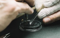 为什么每一位表迷都应当至少参观一次制表厂