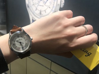 人生中第一块正装表 积家大师系列新款腕表
