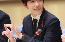 刚满17岁的他 很有潜力成为表迷圈冉冉升起的新星
