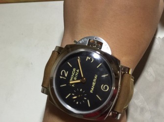 谨以此文纪念人生中第一支沛纳海422腕表