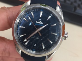 新鲜热乎的新款 AT8900钢表带换硅胶表带