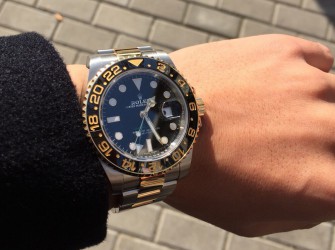 劳力士间金GMT购表作业 上手的样子很不错
