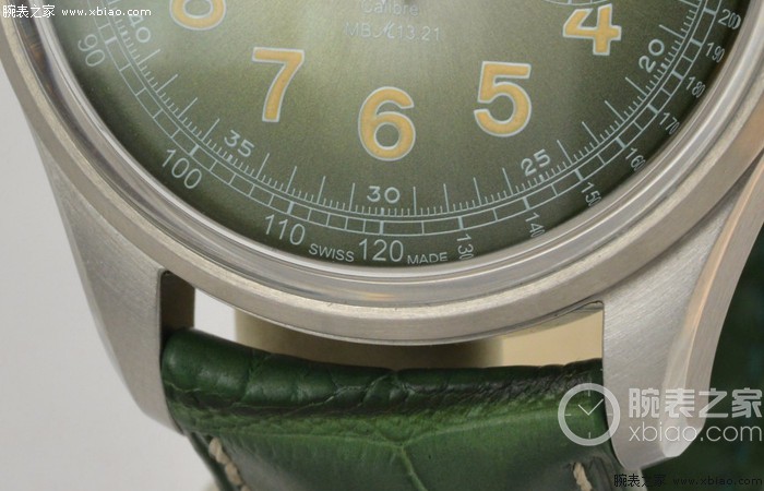 近百年苔痕 品评万宝龙1858系列产品渐变色复古绿色表盘单按钮计时码表