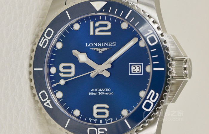升级换代的代表佳作 品评浪琴表康卡斯潜水系列产品西数蓝盘腕表