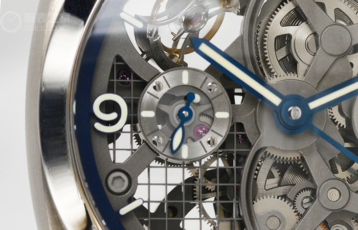 此五行|品位机械设备和时间独特的魅力 品评沛纳海LUMINOR 1950 陀飞轮两地时长钛金属腕表