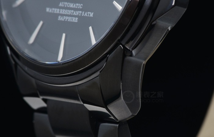 独具一格风采 潮酷风彩 品评天王表征服者系列产品黑色钢款全自动腕表
