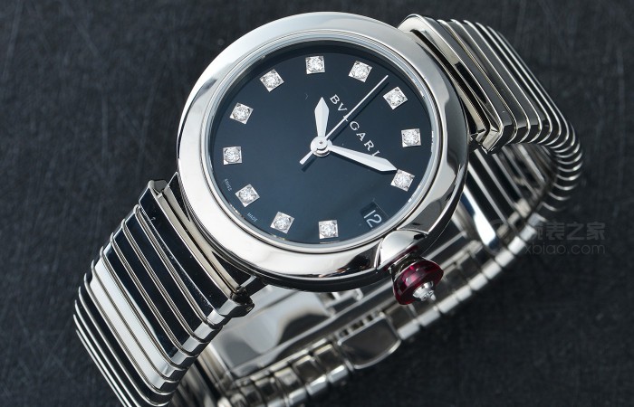 经典原素和现代设计共存 品评宝格丽全新升级LVCEA系列产品腕表