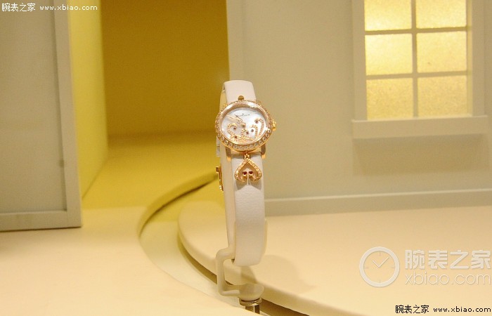 当今女性的风情首选 宝珀Blancpain女装腕表展于上海市举办