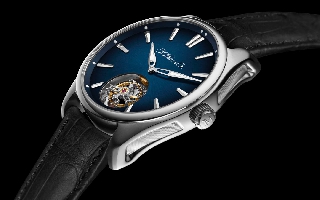 H. MOSER & CIE.亨利慕时力推“全能型”精钢陀飞轮腕表