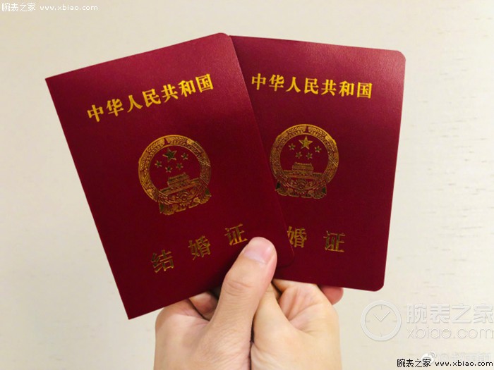 冯绍峰:右手戴表,左手牵你