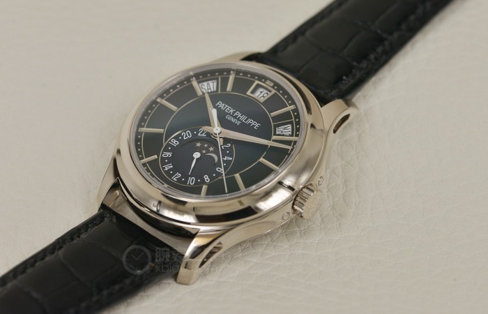 兼顾精致艺术与好用功能的年代大作 品评百达翡丽手表繁杂功能手表月相台历腕表