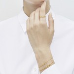 迪奥携手时尚摄影师Thomas Lohr  倾情呈现全新珠宝腕表大片