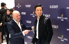 吴彦祖代言百年灵,硬核帅哥快不够用了