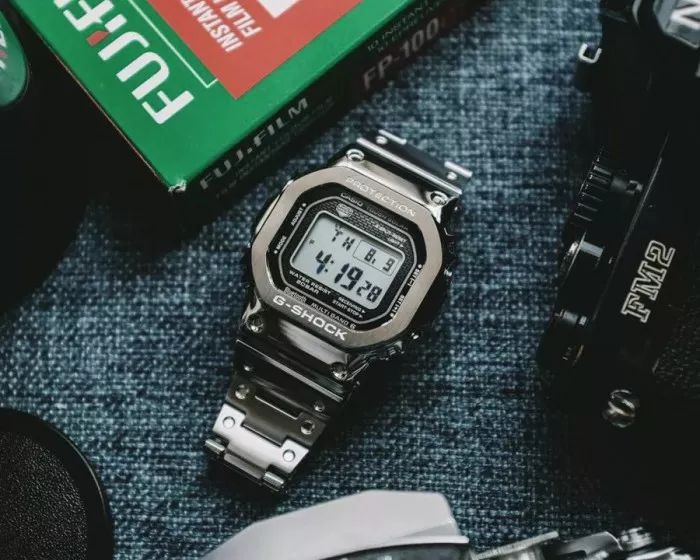不可一世：万元爆款手表，究竟是谁在抢着买？