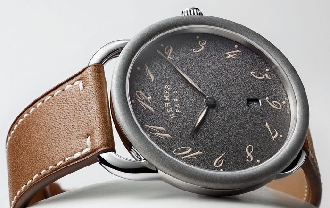 重现Arceau 诞生年代的精致优雅气质：Hermès Arceau 78 腕表