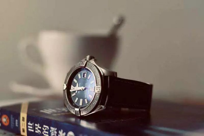 关东出相：年度晒表（2）｜三五块起步，有人一年买了24块手表