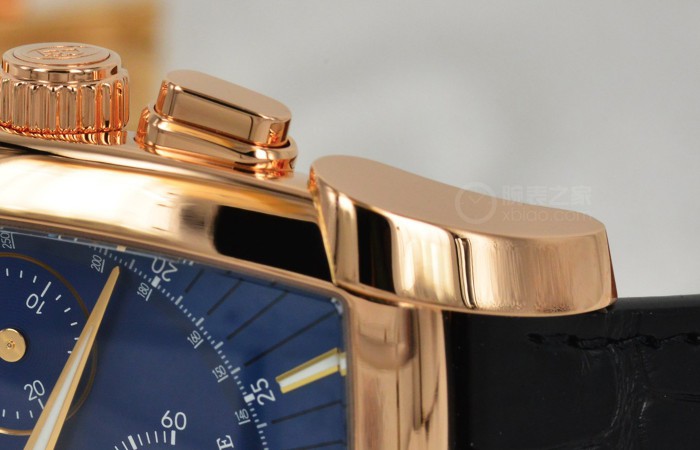 一传十：不凡手表不凡界定 品评帕玛强尼Kalpa系列酒桶型腕表
