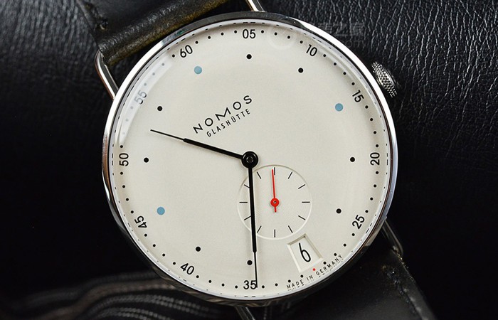 龙盘虎踞：至简时期 品评NOMOS METRO系列产品腕表