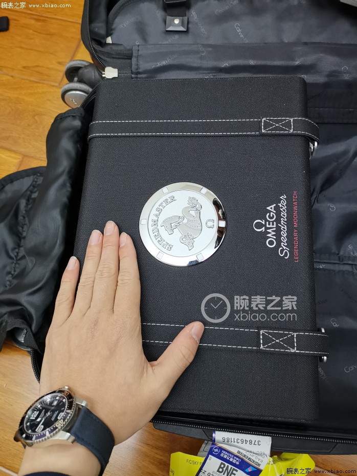 天津市维修欧米茄手表地址,二手表价格值得参考 看中欧米茄超霸月球表