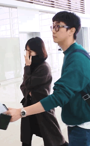 你们都关心宋慧乔离没离婚,而我只关心她戴了什么表