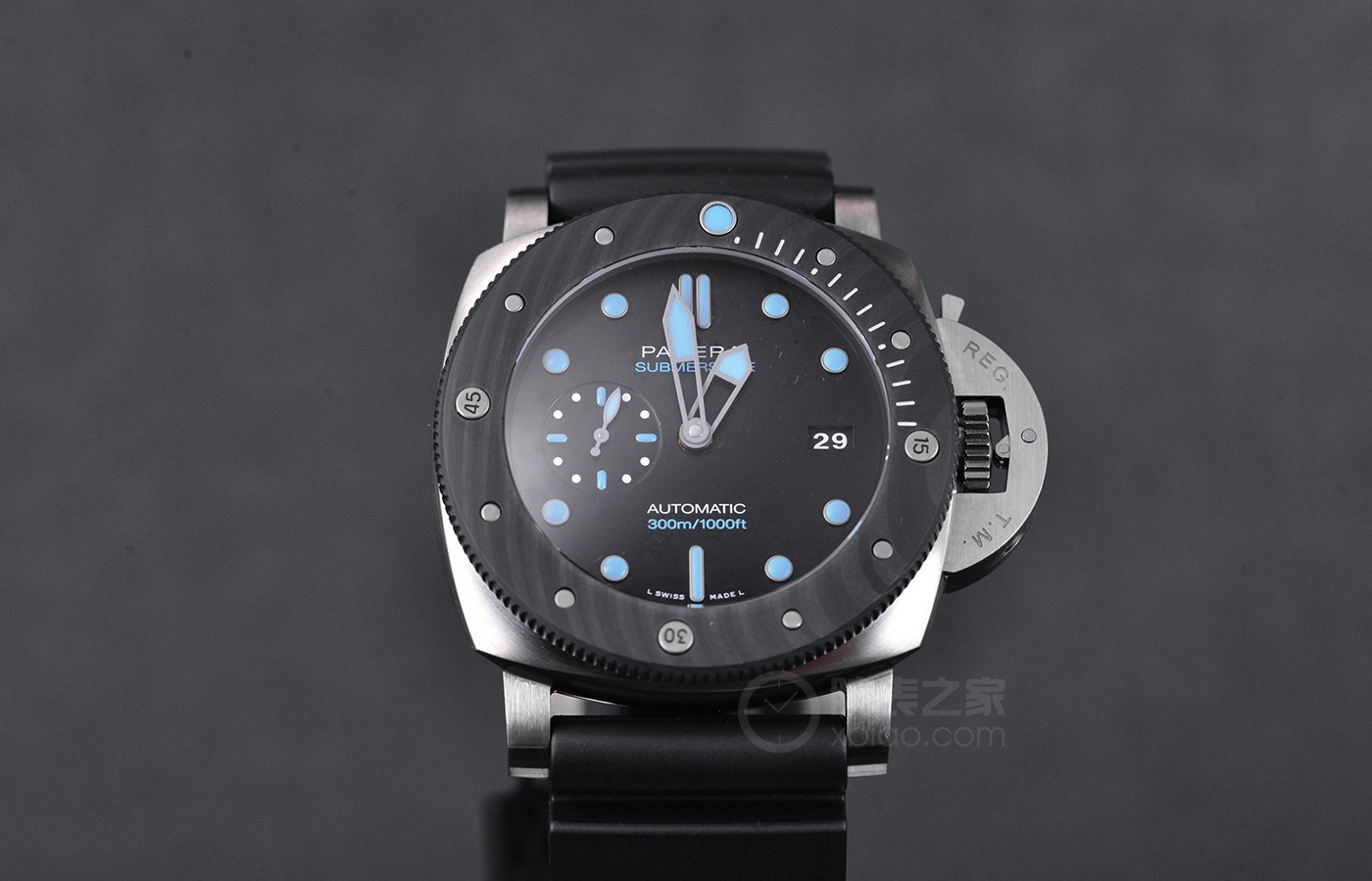 夏天潜水手表袭来 品评沛纳海潜行系列产品金属玻璃腕表