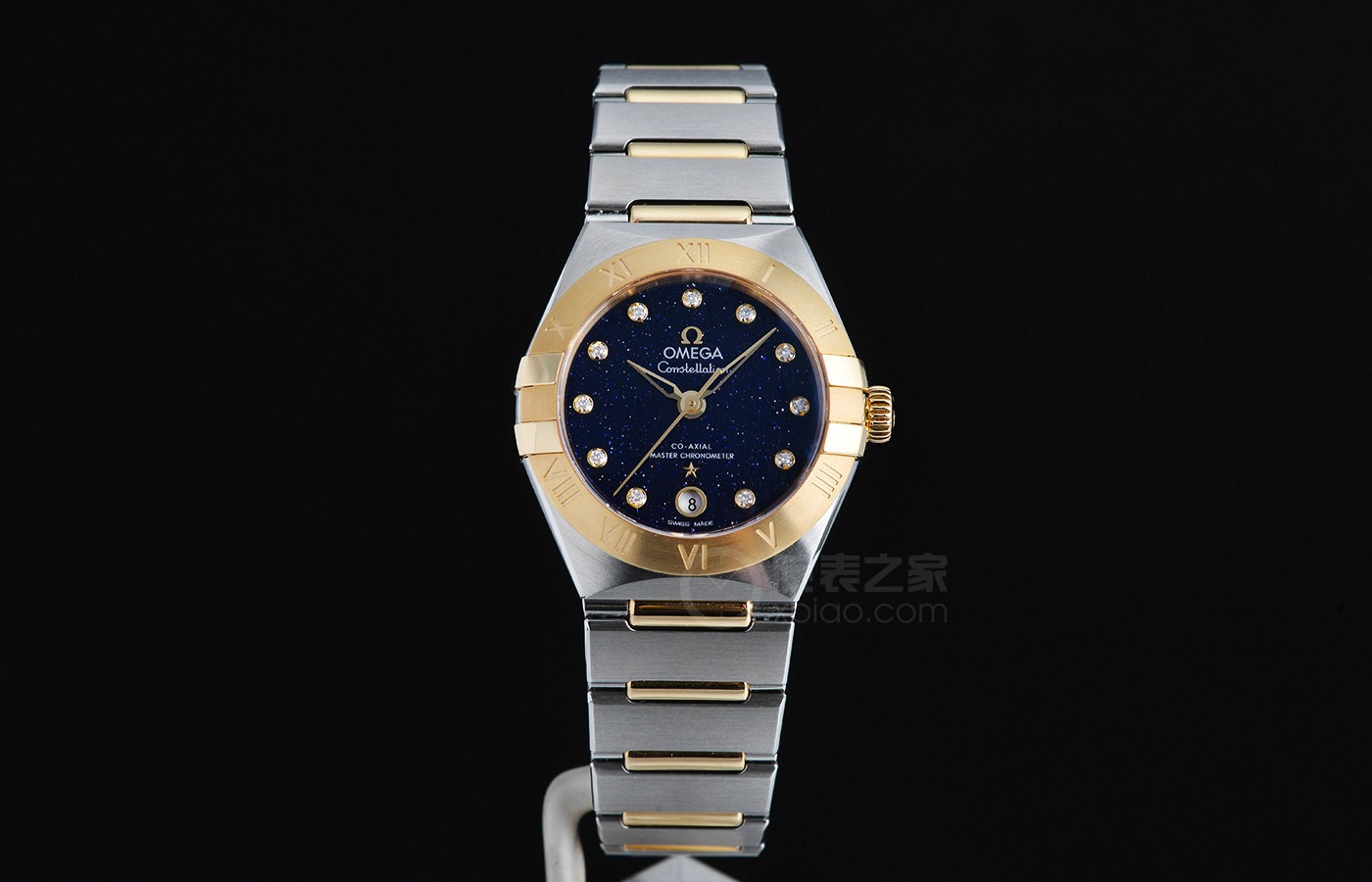 方少时|打造出方寸间的夜空 品评全新升级欧米茄手表星座系列曼哈顿女性腕表
