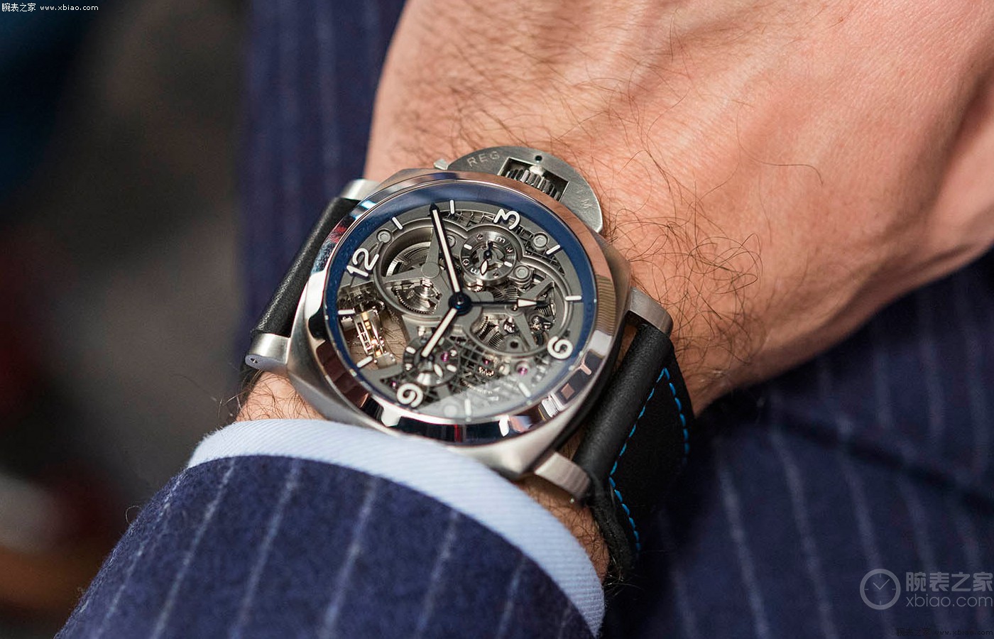 如囊萤|机械设备巨型 品评沛纳海LUMINOR系列产品GMT腕表