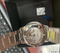 暫時還不配買歐米茄 先來塊美度指揮官二代