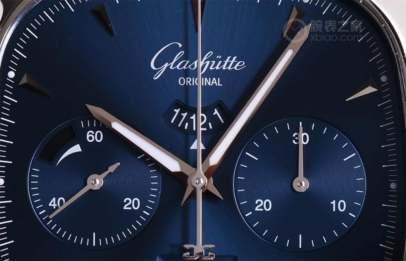 尽显高级制表魅力 评测格拉苏蒂原创七零年代大日历计时腕表