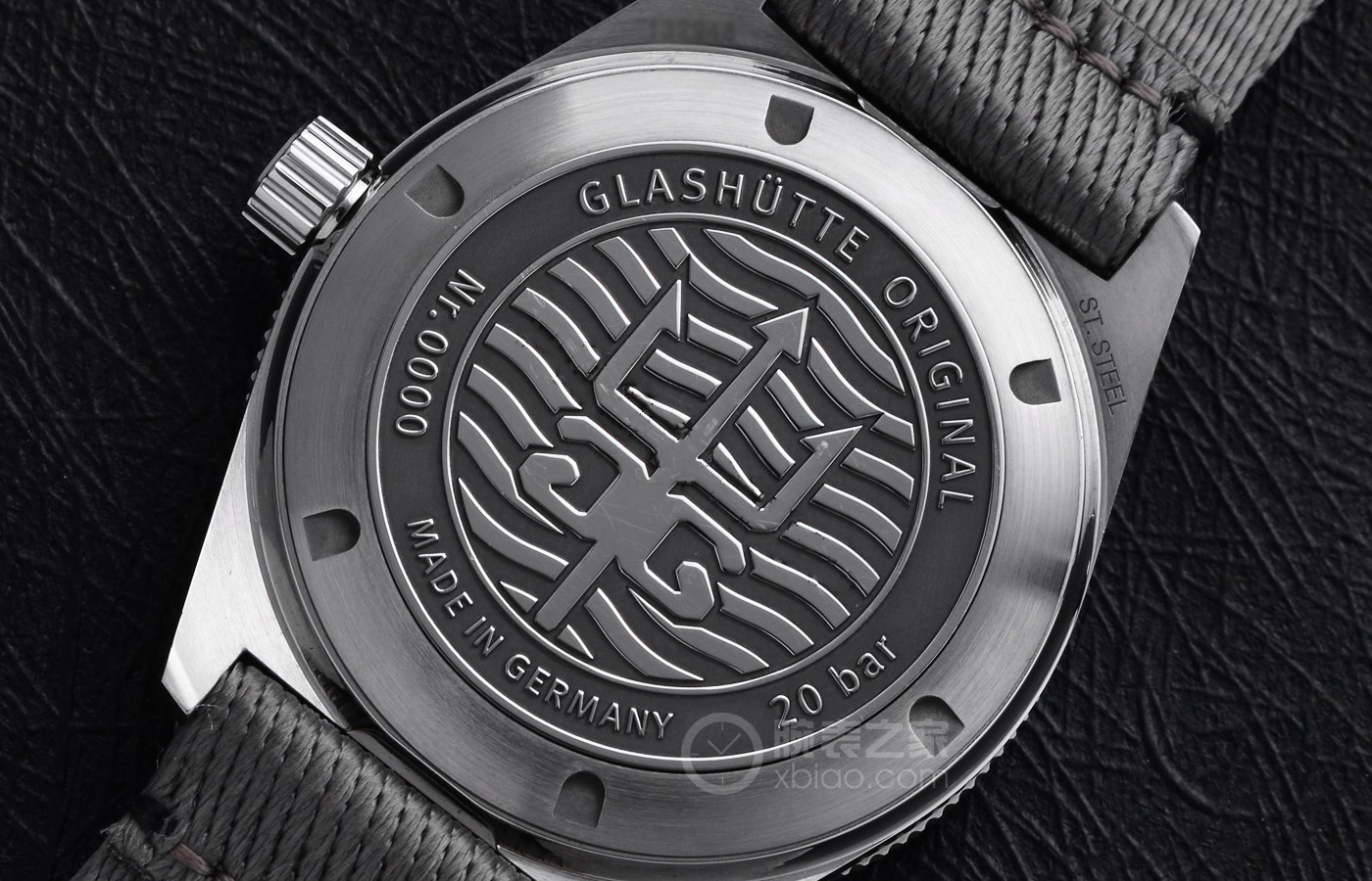 振兴传统式 重现历史时间 品评格拉苏蒂原创“Spezialist”开拓系列产品潜水手表