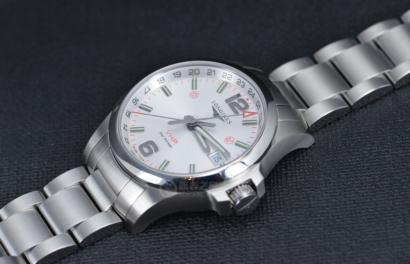 万余元等级两地时 品评浪琴手表运动系列VHP腕表