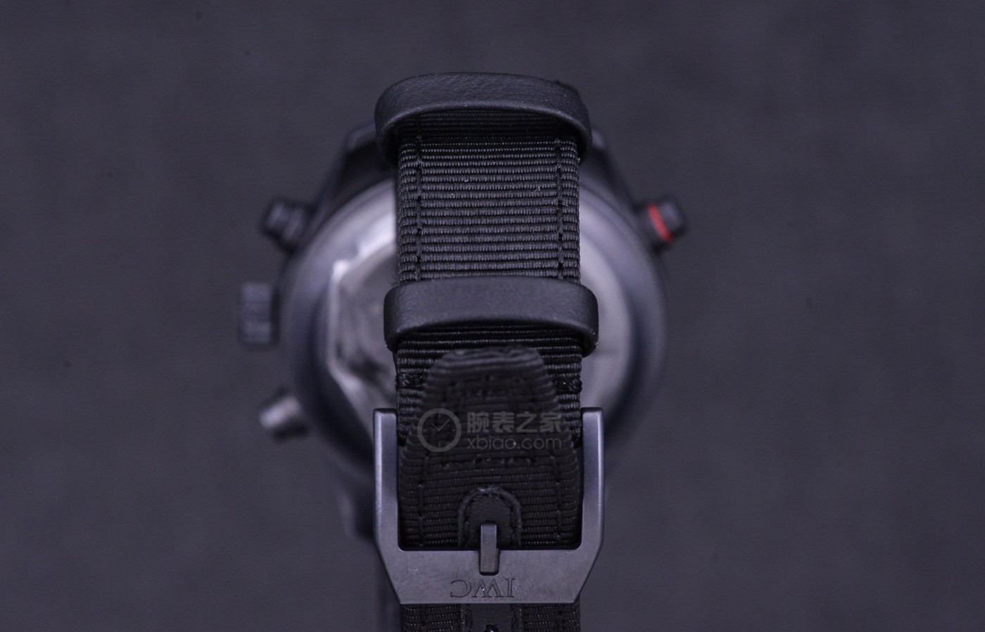 黑色瓷化纯钛 品评IWC万国飞行员系列产品计时腕表