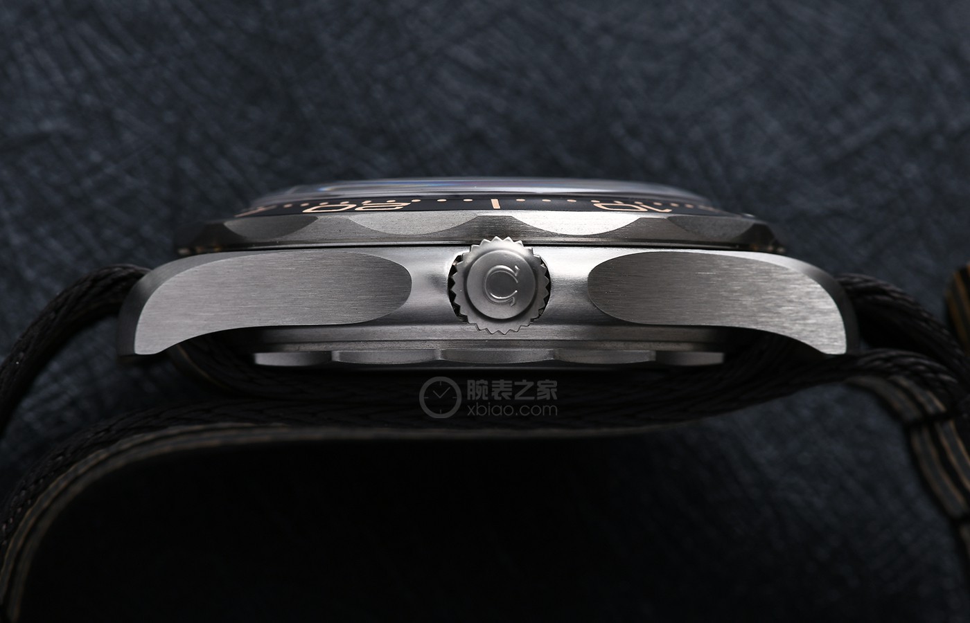 年末新片上映的007影片同款手表已经发售