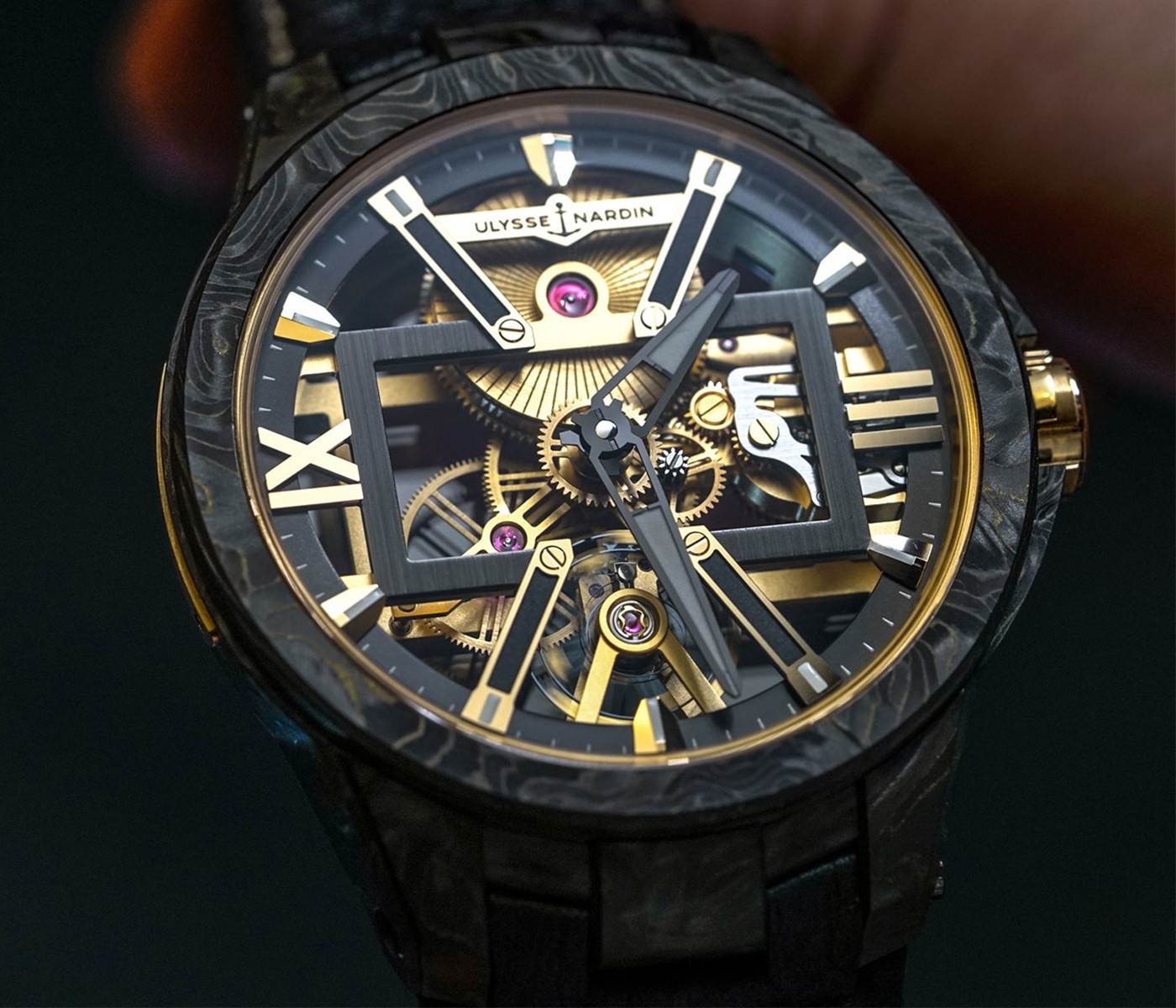 掌上明珠|百达翡丽手表并没有批量生产的专业技术，雅典表批量生产了