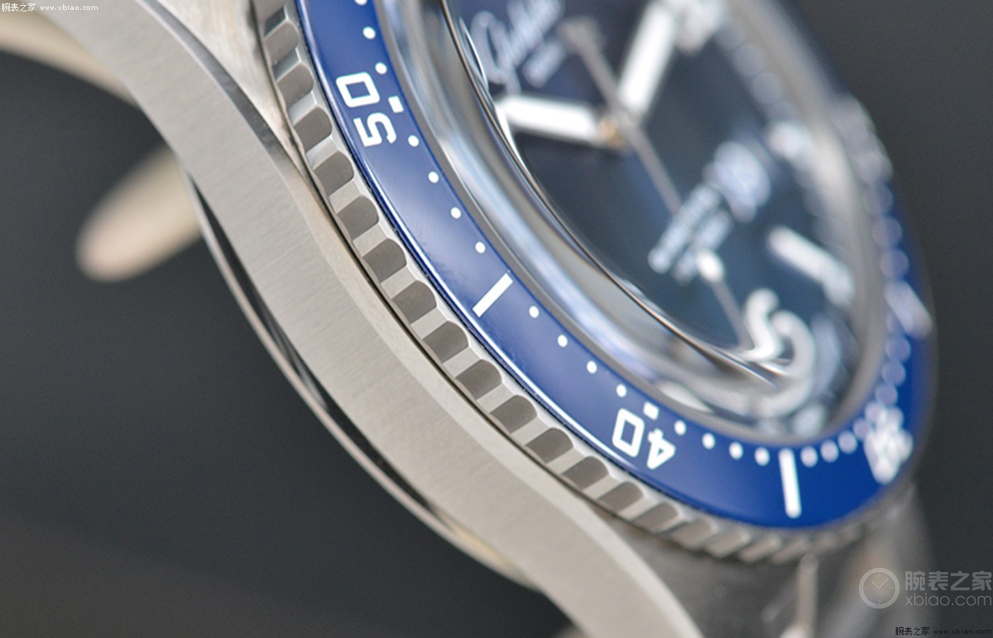 二十七]专业与好用的完美融合 品评格拉苏蒂原创大日历SeaQ腕表