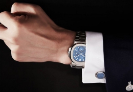 一块手表到袖扣只有0.3公分的距离