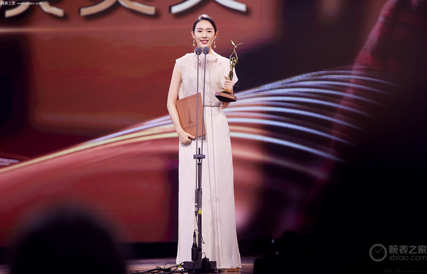 李闯出|宋茜：做为第30届中国电视金鹰奖金鹰女神的我也很爱表