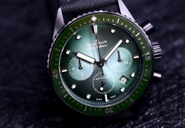 腕上極光 寶珀五十噚系列深潛器極光綠飛返計時碼表
